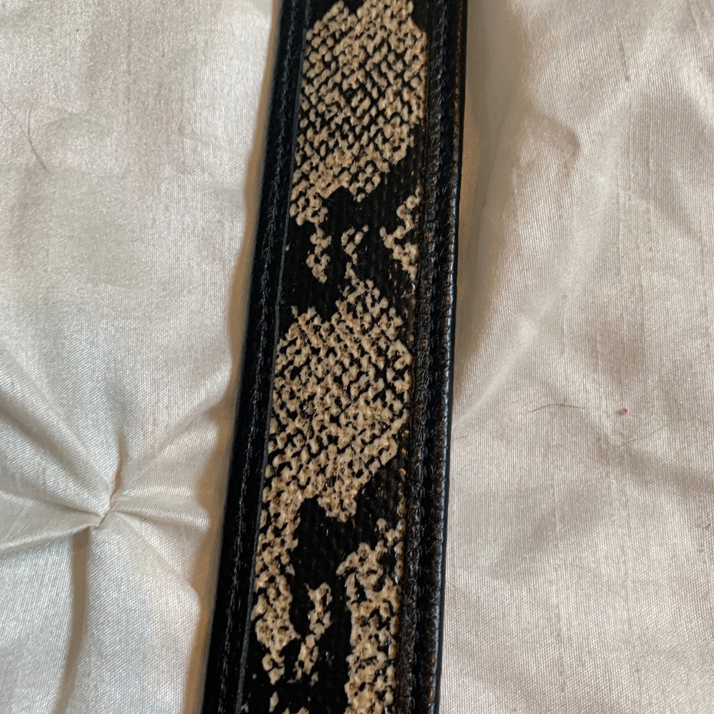 Tory Burch Black/Tan Snakeprint Reversible Leather Belt sz M - Picture 3 of 7